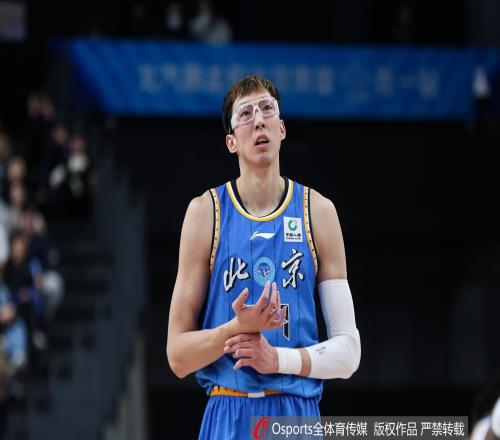 真假难分,姆巴佩蜡像,合影引爆讨,太阳城,太阳城娱乐,太阳城app,太阳城赌场